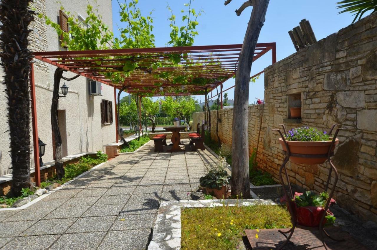 Galant Apartments Rovinj Bagian luar foto